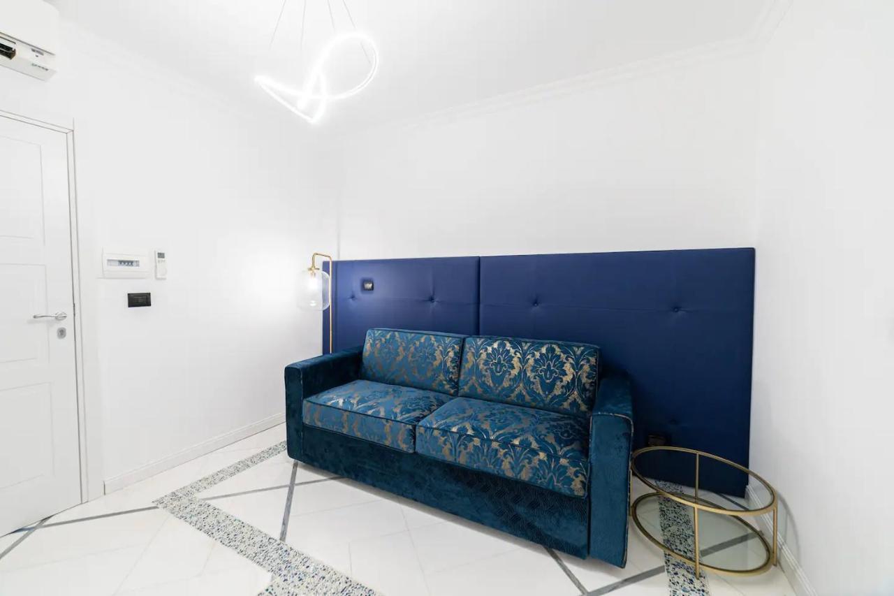 Apartments Hotel Real Suite Napoli Chiaia Mergellina Exterior foto