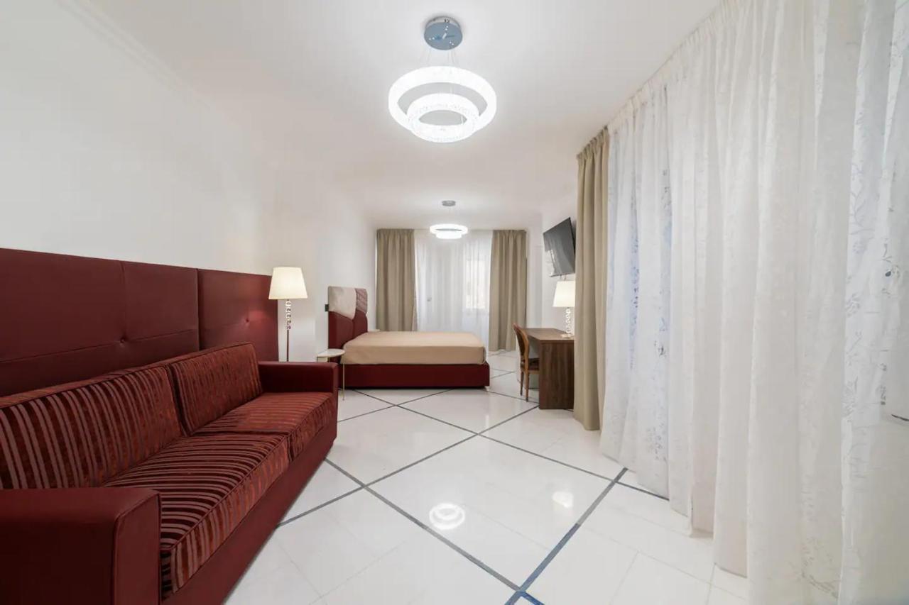 Apartments Hotel Real Suite Napoli Chiaia Mergellina Exterior foto